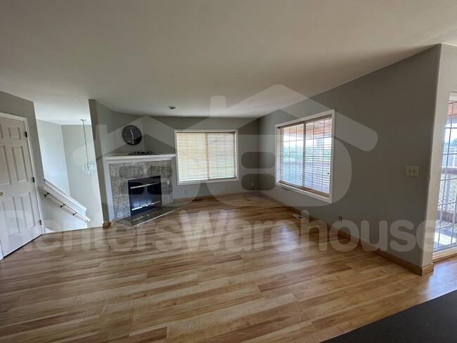 3314 Holly Terrace S in Seattle, WA - Building Photo - Building Photo