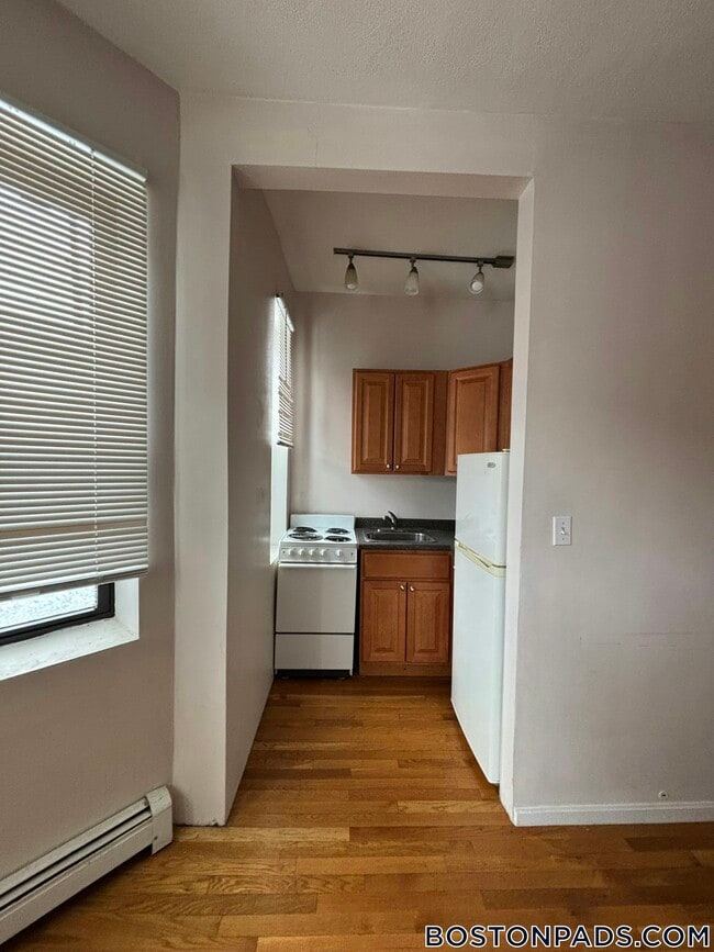 67 S Huntington Ave in Boston, MA - Building Photo - Building Photo