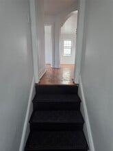 70 Rockaway Pkwy in Valley Stream, NY - Foto de edificio - Building Photo