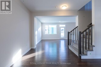 624 ALOPEX Row in Ottawa, ON - Building Photo - Building Photo