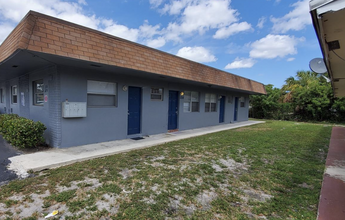 2256 NW 59th Ter in Fort Lauderdale, FL - Building Photo - Building Photo