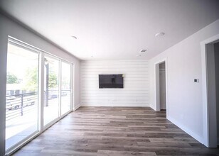2340 Benbrook Dr in Fort Worth, TX - Building Photo - Building Photo