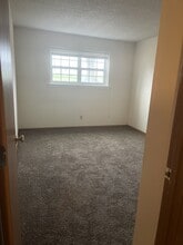 1648 Towne Dr, Unit E in Columbia, MO - Foto de edificio - Building Photo