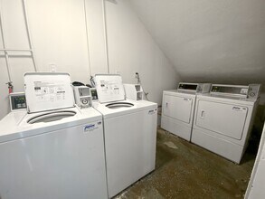 14715 Chadron Ave in Gardena, CA - Building Photo - Building Photo