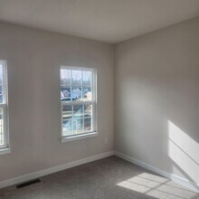 211 Woodland Rd in Williamsburg, VA - Foto de edificio - Building Photo