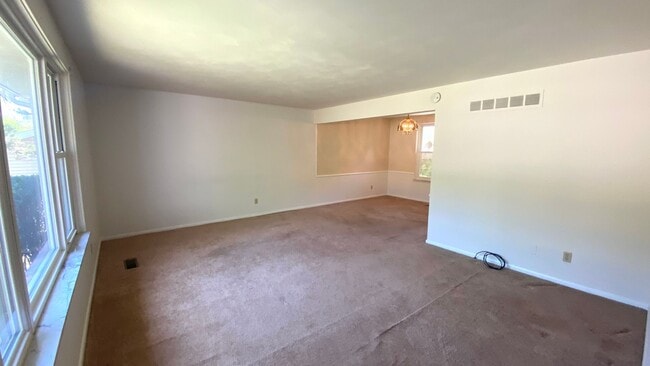 1408 W Daytona Dr in Peoria, IL - Building Photo - Building Photo