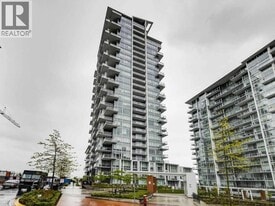 258 Nelson's Ct in New Westminster, BC - Building Photo