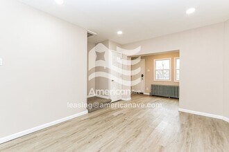 4731 B St in Philadelphia, PA - Foto de edificio - Building Photo