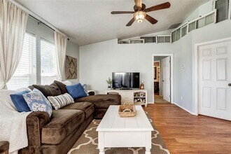 327 W Hesston St in Kuna, ID - Building Photo - Building Photo