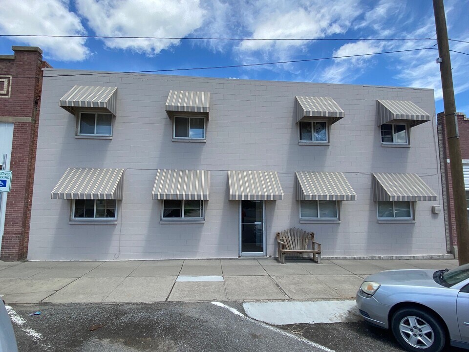 218 Main St, Unit Unit #4 in Filer, ID - Foto de edificio