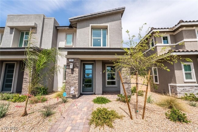 property at 128 Kimberlite Dr
