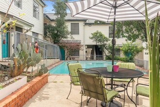 3902 Peterson Ave in Austin, TX - Foto de edificio - Building Photo