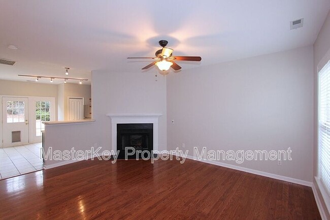 309 Glaston Ct in Apex, NC - Building Photo - Building Photo