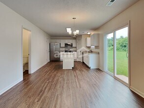 712 Townsend Farm Dr in Browns Summit, NC - Building Photo - Building Photo