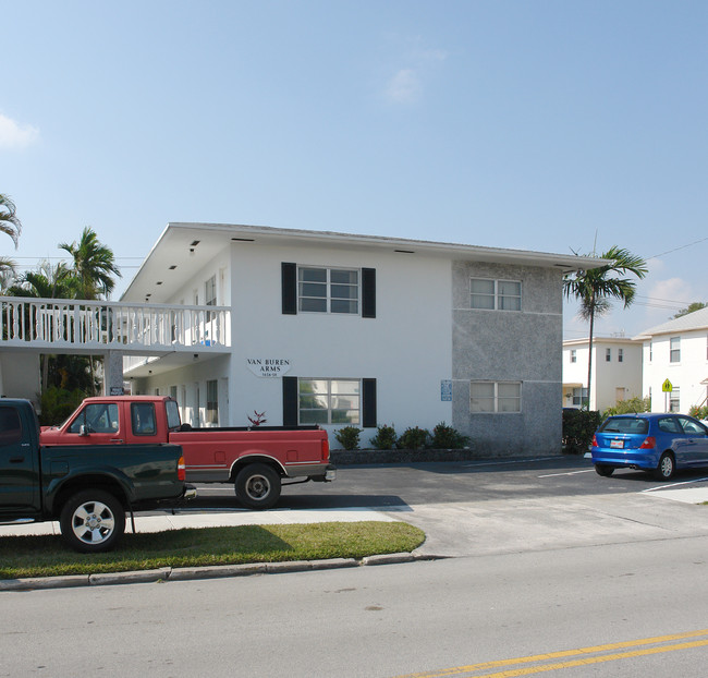 1656-1658 Van Buren St in Hollywood, FL - Building Photo - Building Photo