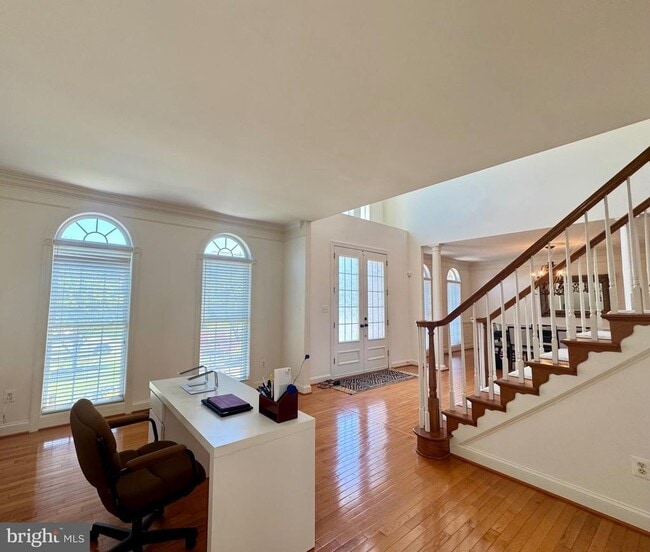 property at 5117 Sante Fe Ct