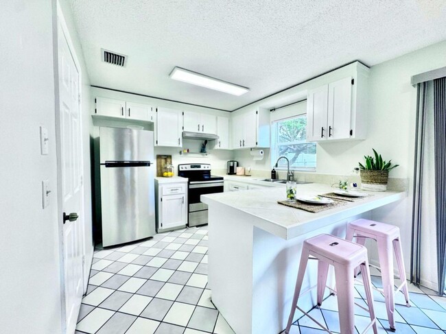 property at 707 2nd Ave S