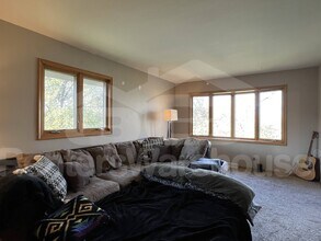 405 Monroe Pl in Hopkins, MN - Building Photo - Building Photo
