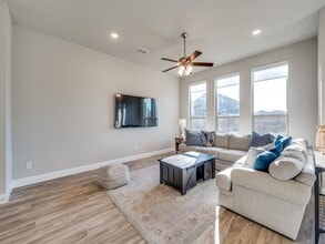 1913 Renwick Dr in Celina, TX - Building Photo - Building Photo