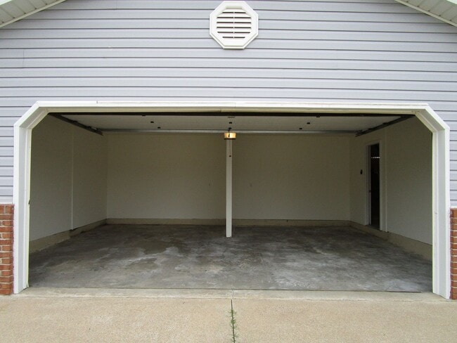 5004-5006-5006 Betty Jean Way in Columbia, MO - Building Photo - Building Photo