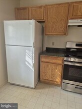 11 Wiltshire E St in Carlisle, PA - Building Photo - Building Photo