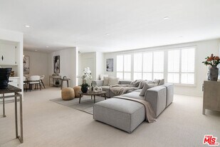 344 S Doheny Dr in Beverly Hills, CA - Building Photo