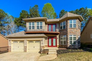 184 Greenview Dr in Newnan, GA - Building Photo