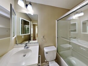 4403 Thistle Pond Ct in Richmond, TX - Foto de edificio - Building Photo