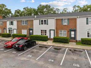 100 Kristin Dr in Greenville, NC - Building Photo - Building Photo