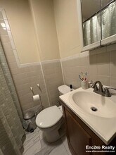 121 Brook St in Brookline, MA - Foto de edificio - Building Photo