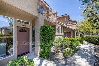 1082 S St Tropez Ave in Anaheim, CA - Building Photo - Building Photo