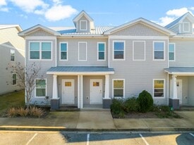 330 N Sand Palm Rd in Freeport, FL - Building Photo