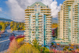 The West Royal - Tower 1 in West Vancouver, BC - Building Photo - Building Photo