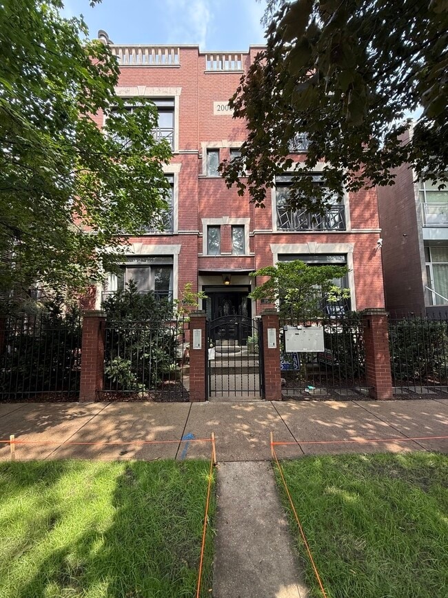property at 2212 W Huron St