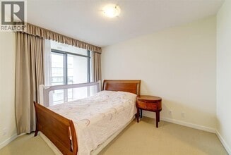 6888 Alderbridge Wy in Richmond, BC - Building Photo - Building Photo