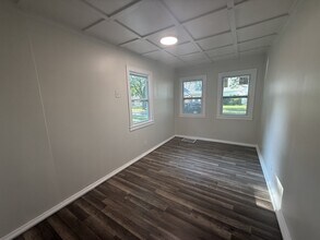 2804 Kenmore Ave in Rockford, IL - Building Photo - Building Photo