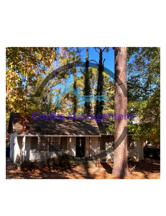 2805 Green Trail Dr in College Park, GA - Building Photo