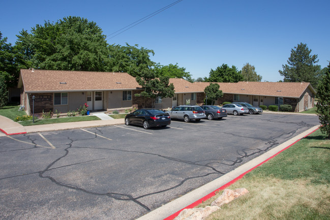 Heritage House Apartments in Washington Terrace, UT - Building Photo - Building Photo