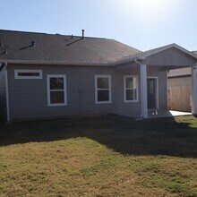 3338 Brushy Marsh Dr in Richmond, TX - Foto de edificio - Building Photo