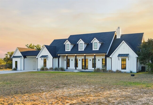 23937 Oscar Rd in Spicewood, TX - Building Photo - Building Photo