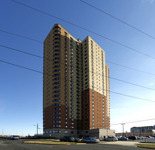 Asbury Tower in Asbury Park, NJ - Foto de edificio - Building Photo