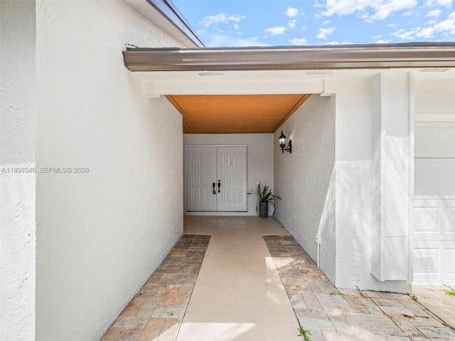 15531 SW 54th Terrace in Miami, FL - Building Photo - Building Photo