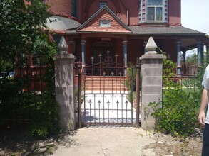 1409 Craig St in Pueblo, CO - Foto de edificio - Building Photo