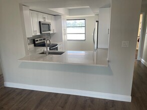 4707 Santa Barbara Blvd, Unit B4 in Cape Coral, FL - Building Photo - Building Photo