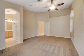 8100 Amersham Ave in Las Vegas, NV - Building Photo - Building Photo