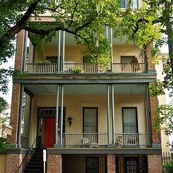 112 E Harris St in Savannah, GA - Building Photo - Building Photo