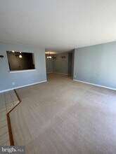 4507 Hazeltine Ct-Unit -H in Alexandria, VA - Building Photo - Building Photo