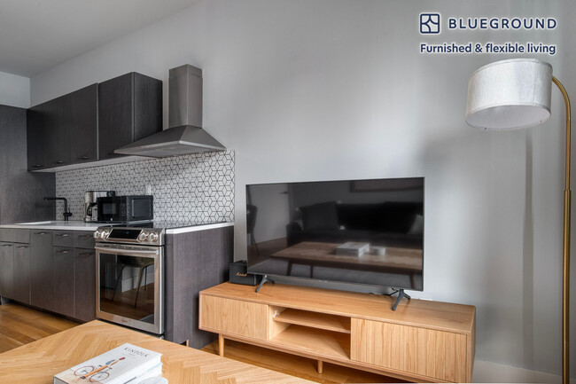 101 E 10th St, Unit FL8-ID1153 in New York, NY - Building Photo - Building Photo