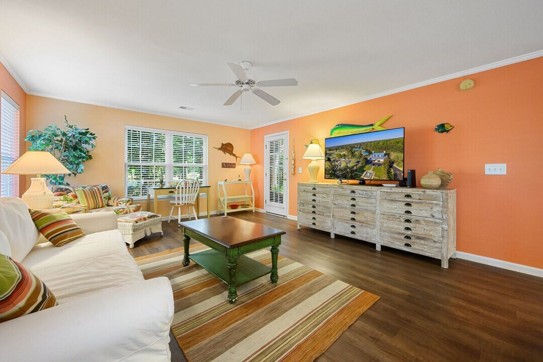 725 Blue Stem Dr in Pawleys Island, SC - Building Photo