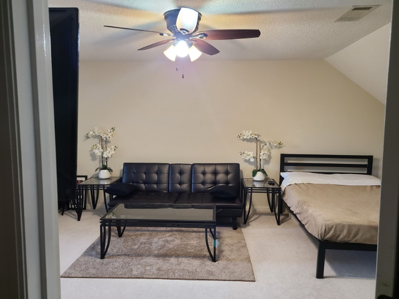 132 Sussex Dr in Warner Robins, GA - Building Photo